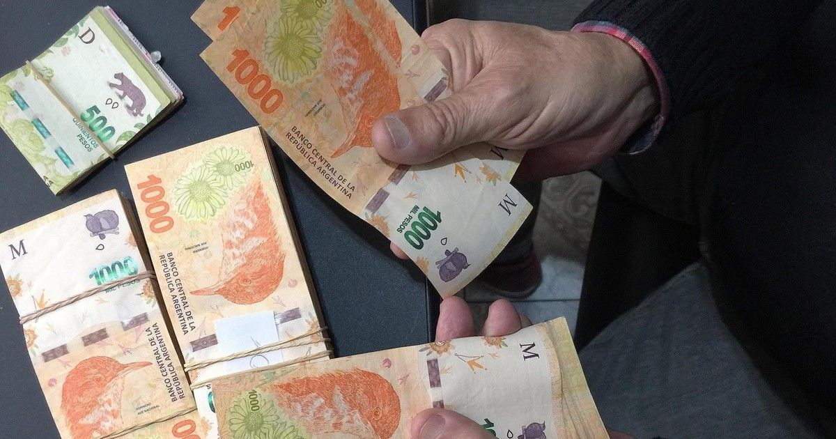 los-sectores-que-cobraran-bonos-y-aumentos-en-el-mes-de-octubre-2025