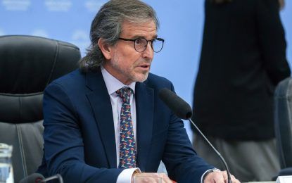 Entre chicanas y cruces con el kirchnerismo, el titular del ARCA defendió la quita de retenciones en Diputados