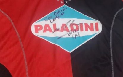Recuperaron la camiseta de Newell’s firmada por Maradona que habían robado en una muestra en Córdoba