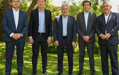 Santilli termina la ronda de reuniones con gobernadores y buscan sellar el apoyo para aprobar el Presupuesto