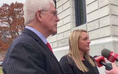 ¡INSÓLITO! Juez le prohíbe a una madre llevar a su hija a la iglesia y leerle la Biblia