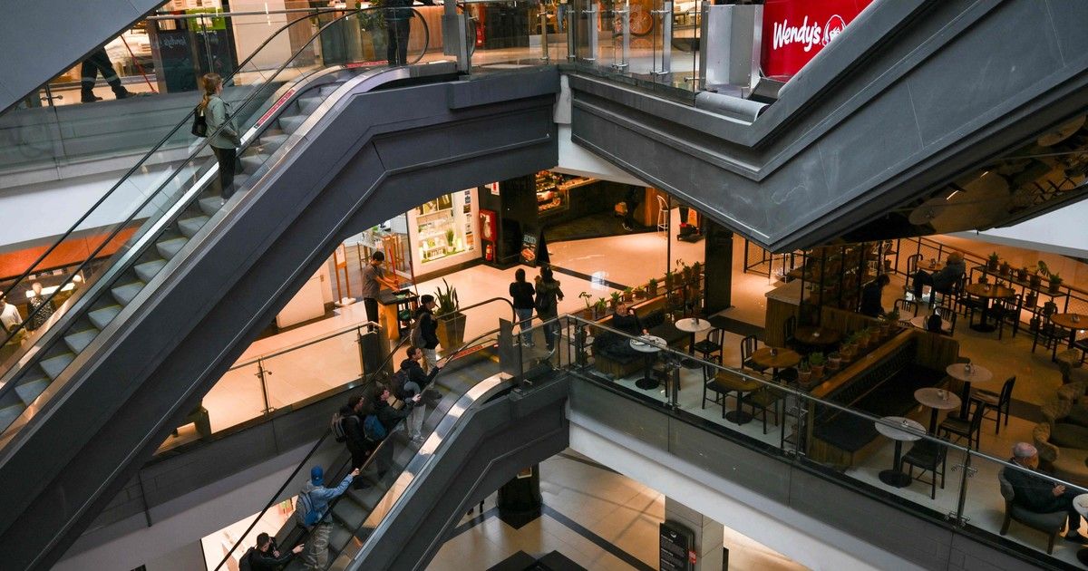 se-retrajo-el-consumo-en-la-ciudad:-zafaron-los-super,-pero-hubo-un-derrumbe-en-shoppings-y-mayoristas-en-el-tercer-trimestre