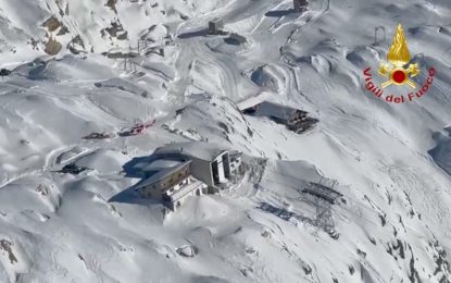 Pánico en Italia: cuatro heridos y 100 atrapados en un teleférico a 2800 metros sobre los Alpes